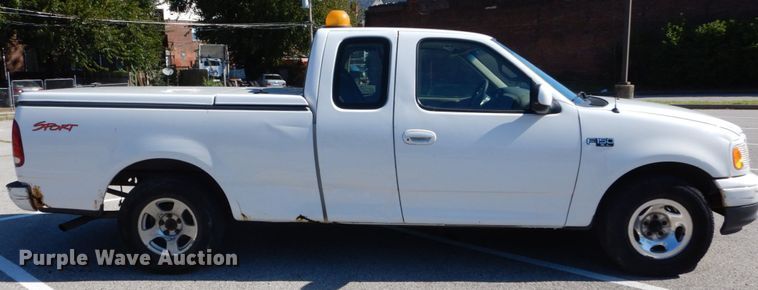 image for item DH2113 1999 Ford F150 SuperCab pickup truck