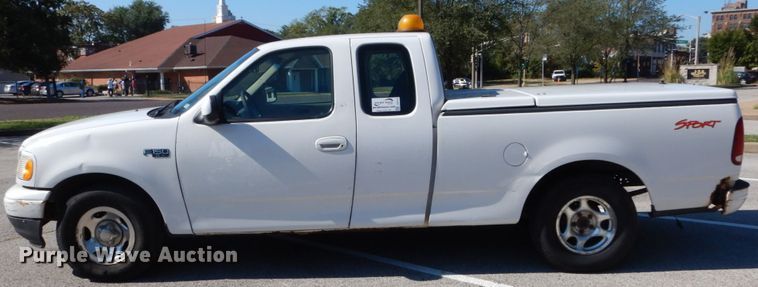 image for item DH2113 1999 Ford F150 SuperCab pickup truck