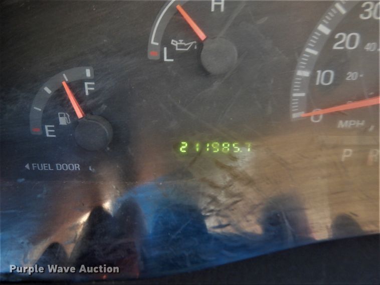 image for item DH2113 1999 Ford F150 SuperCab pickup truck