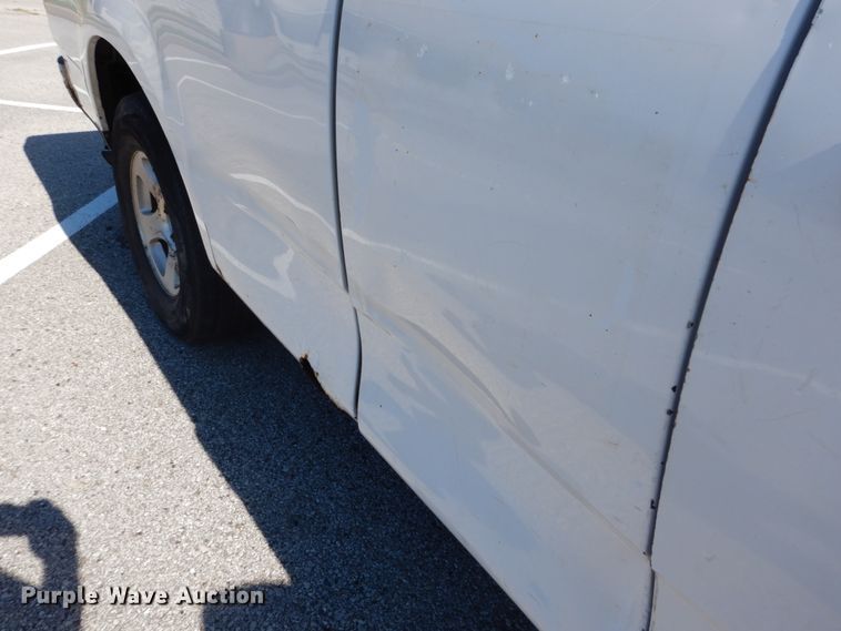 image for item DH2113 1999 Ford F150 SuperCab pickup truck