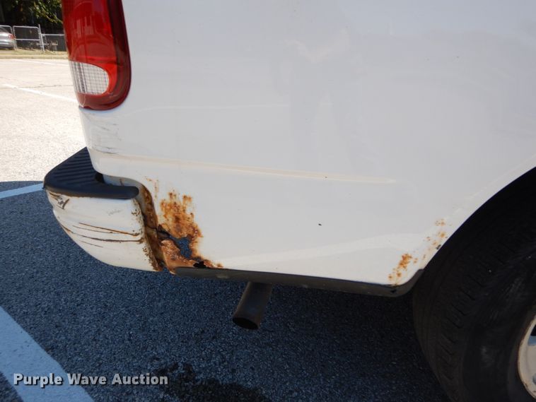 image for item DH2113 1999 Ford F150 SuperCab pickup truck