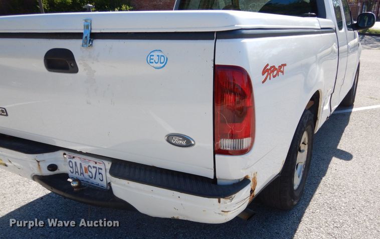 image for item DH2113 1999 Ford F150 SuperCab pickup truck