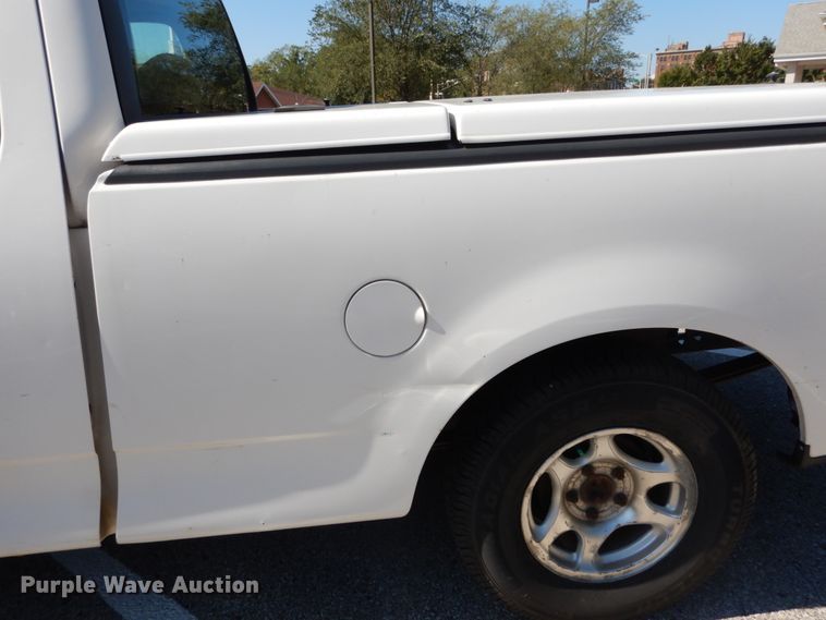 image for item DH2113 1999 Ford F150 SuperCab pickup truck