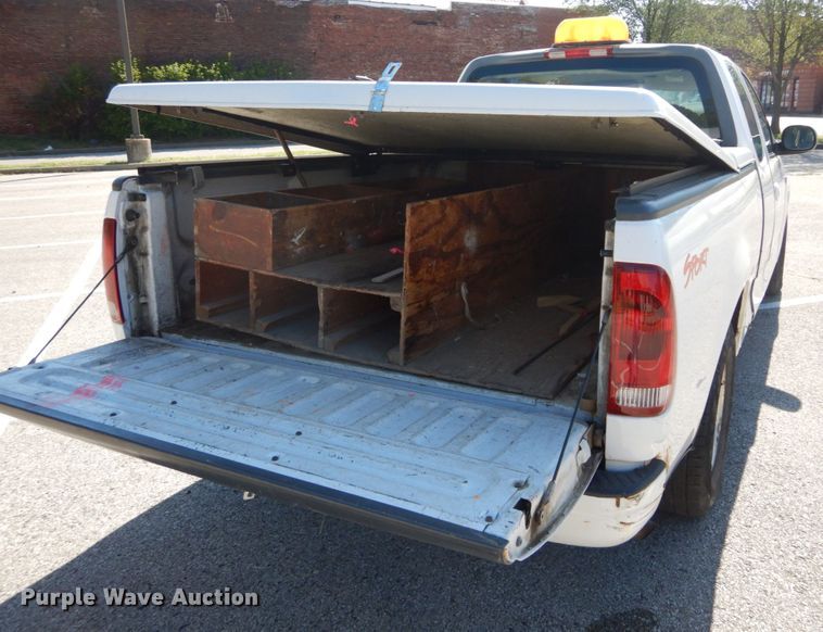 image for item DH2113 1999 Ford F150 SuperCab pickup truck