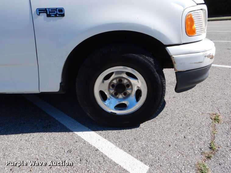 image for item DH2113 1999 Ford F150 SuperCab pickup truck