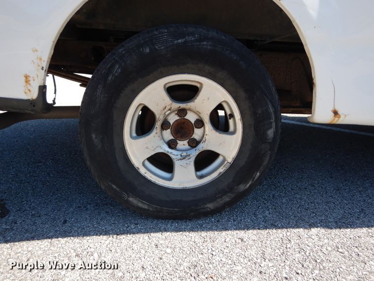 image for item DH2113 1999 Ford F150 SuperCab pickup truck