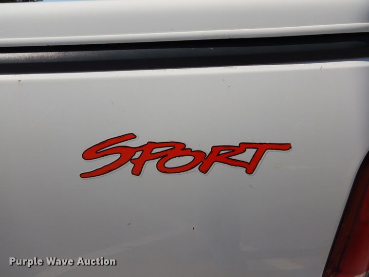 image for item DH2113 1999 Ford F150 SuperCab pickup truck
