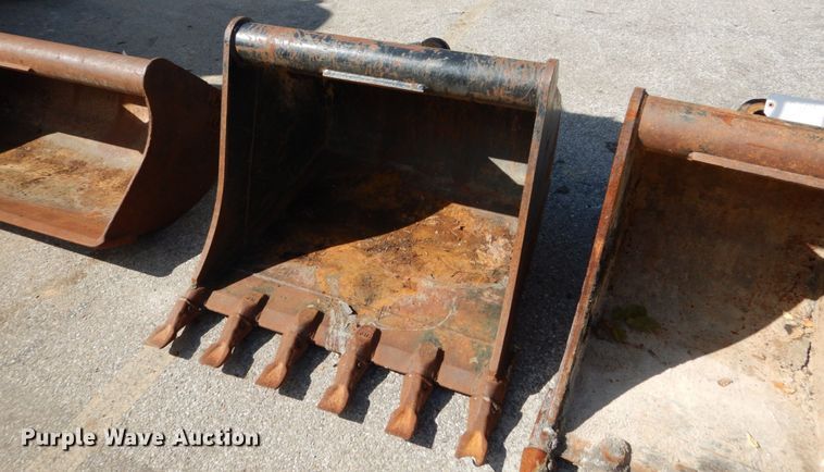 image for item DH2116 2006 Caterpillar 420E backhoe