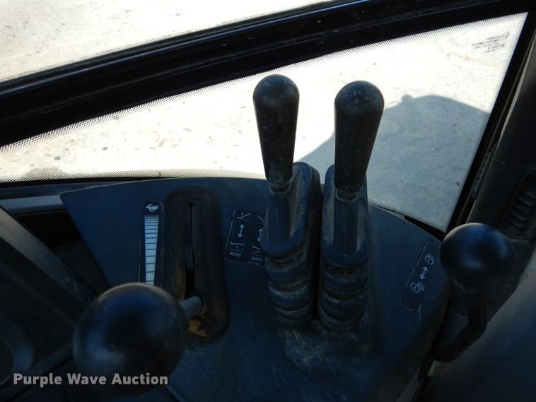 image for item DH2116 2006 Caterpillar 420E backhoe