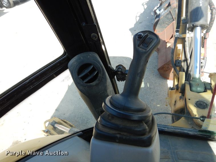 image for item DH2116 2006 Caterpillar 420E backhoe