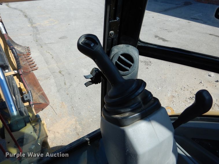 image for item DH2116 2006 Caterpillar 420E backhoe