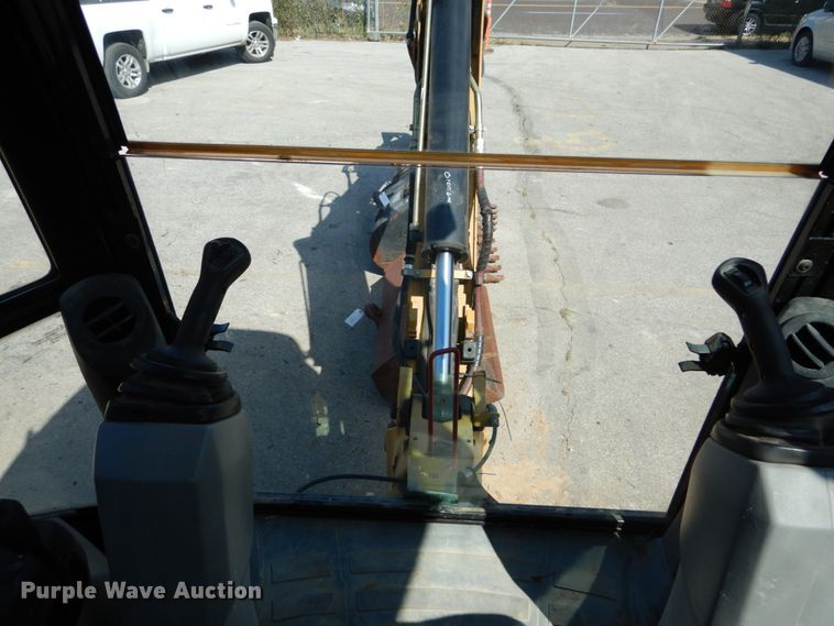image for item DH2116 2006 Caterpillar 420E backhoe