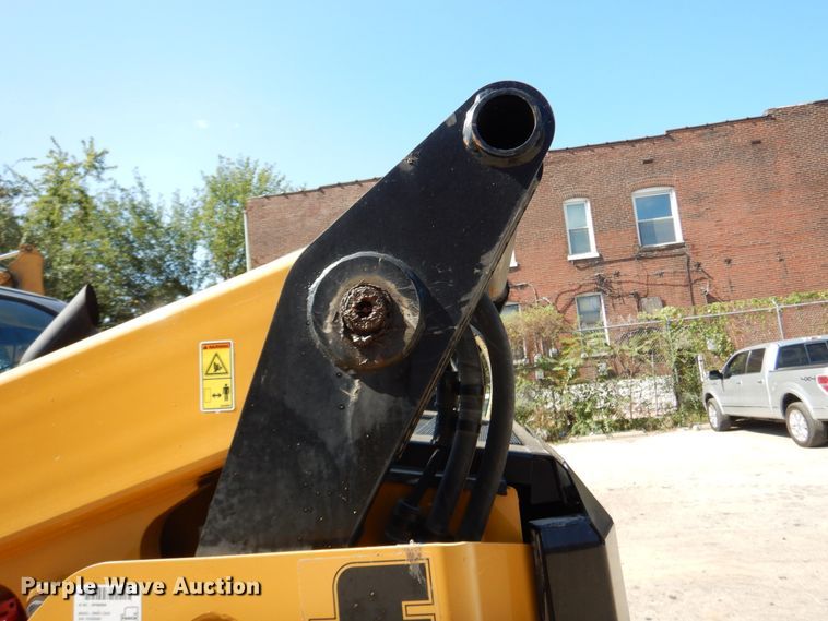 image for item DH2120 2018 Caterpillar 299D2 skid steer