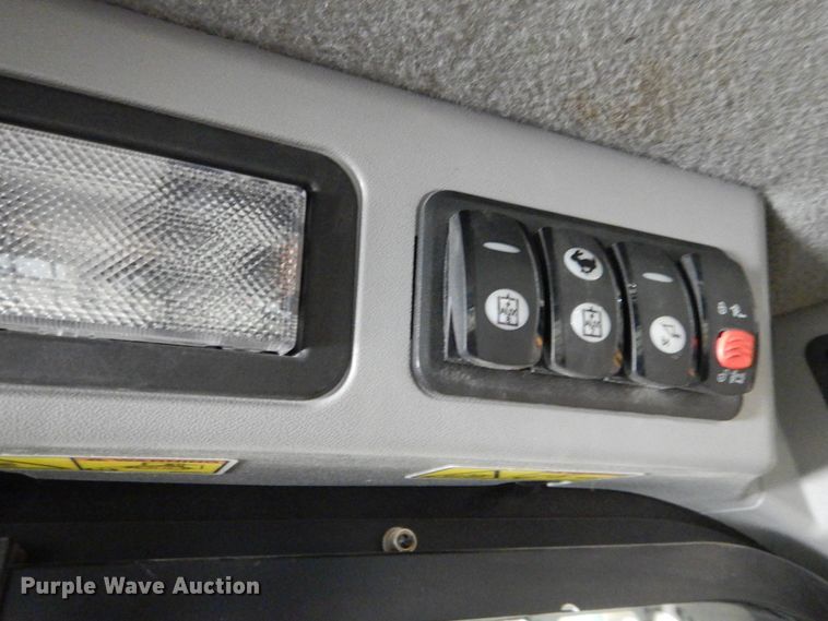 image for item DH2120 2018 Caterpillar 299D2 skid steer