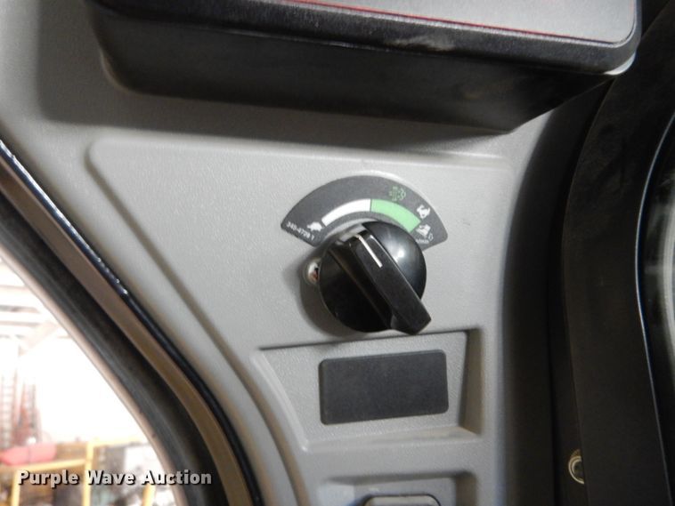 image for item DH2120 2018 Caterpillar 299D2 skid steer