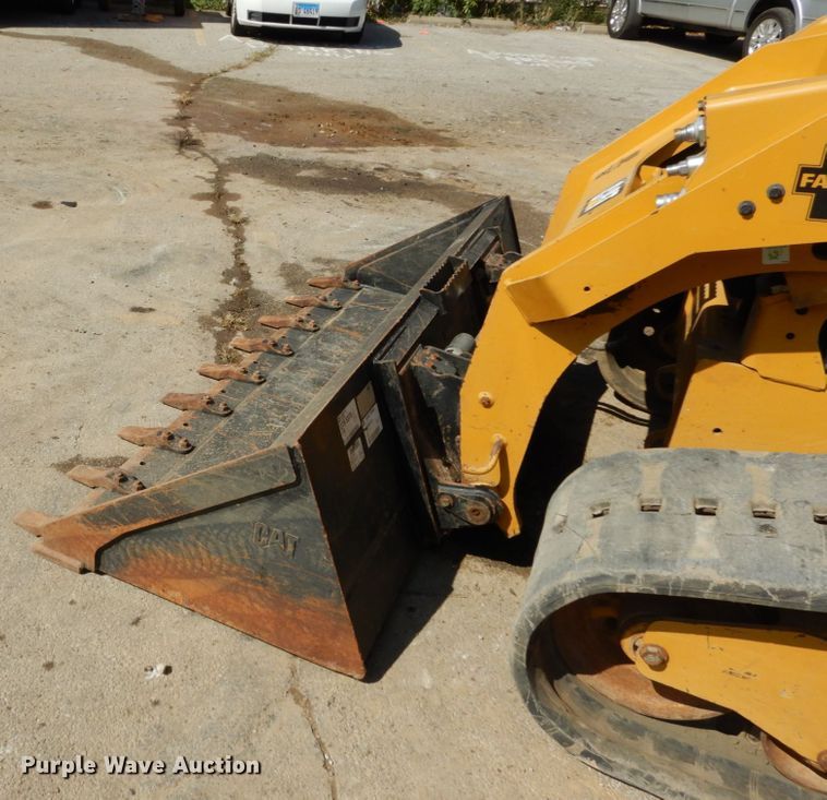 image for item DH2121 2016 Caterpillar 299D2 skid steer