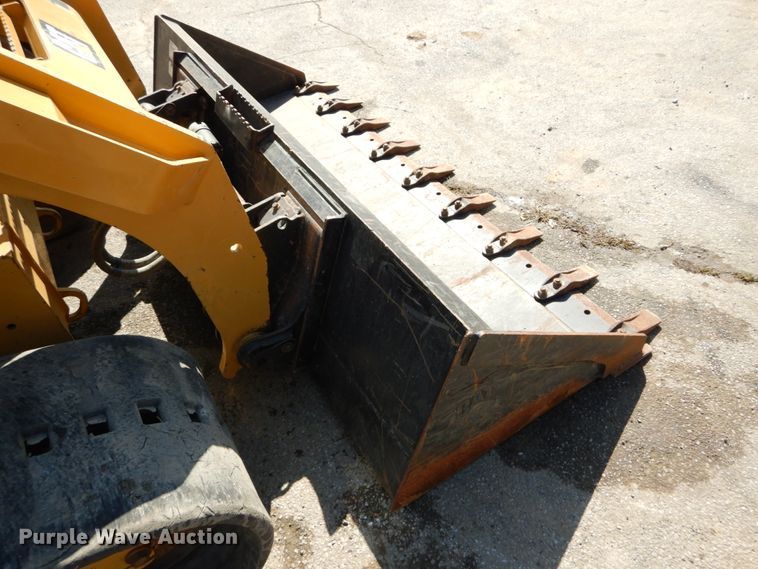 image for item DH2121 2016 Caterpillar 299D2 skid steer