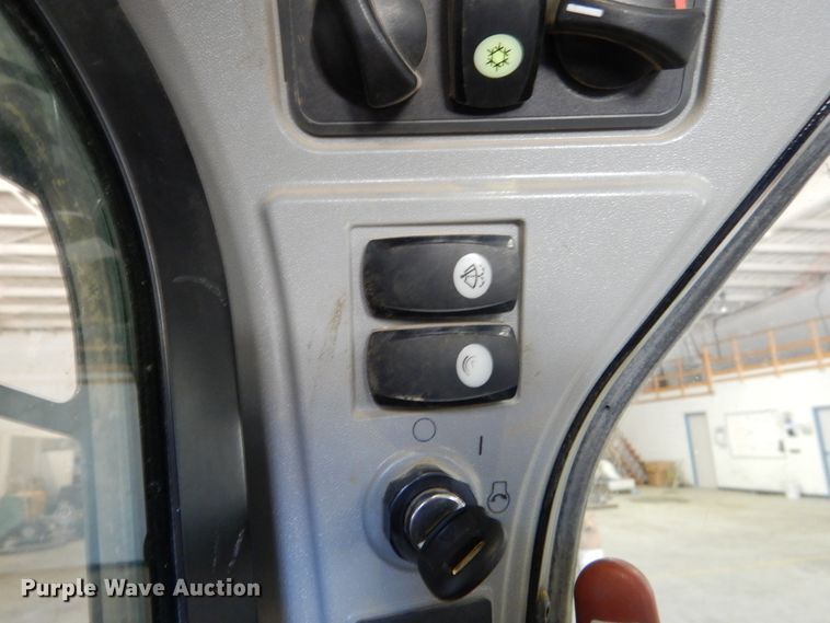 image for item DH2121 2016 Caterpillar 299D2 skid steer