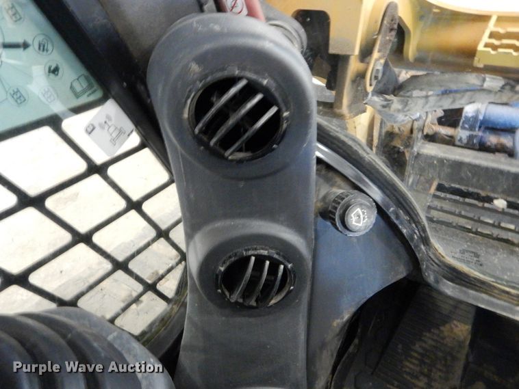 image for item DH2121 2016 Caterpillar 299D2 skid steer