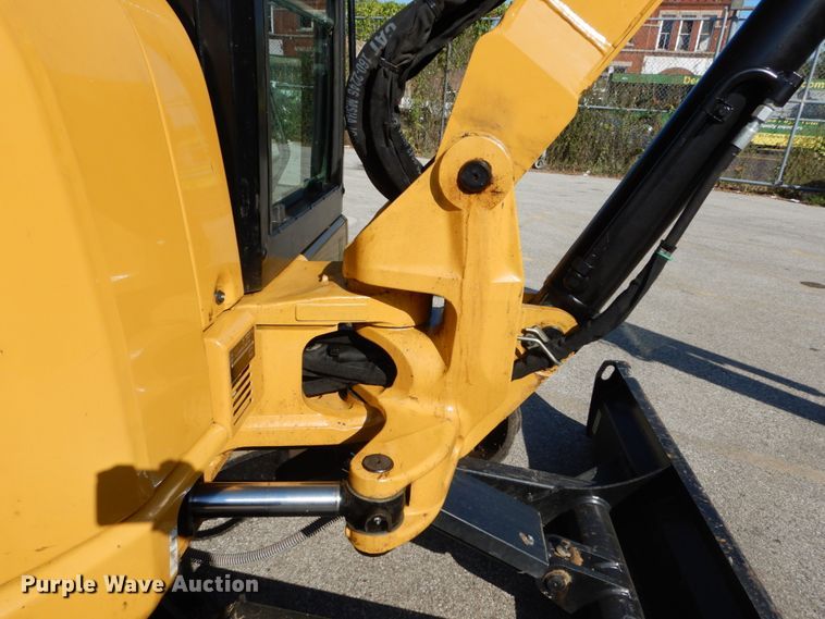 image for item DH2122 2018 Caterpillar 305E2 CR mini excavator