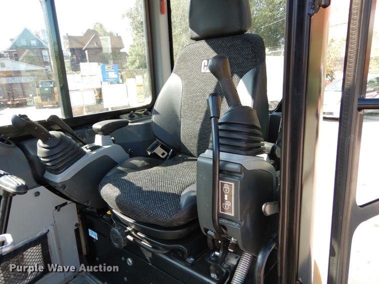 image for item DH2122 2018 Caterpillar 305E2 CR mini excavator