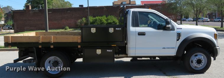 image for item DH2123 2018 Ford F450 Super Duty XL flatbed truck
