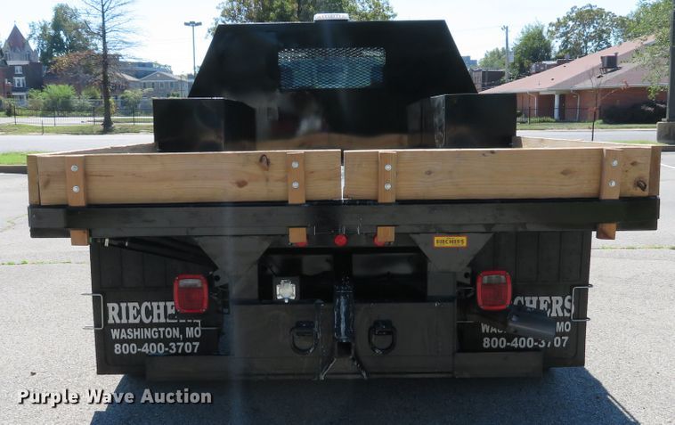 image for item DH2123 2018 Ford F450 Super Duty XL flatbed truck