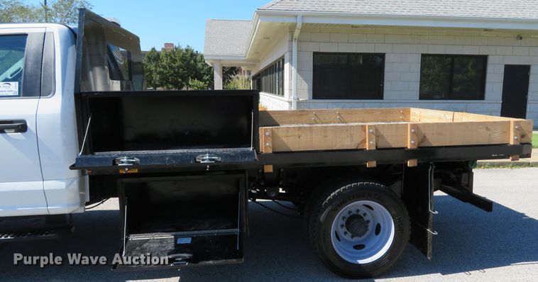 image for item DH2123 2018 Ford F450 Super Duty XL flatbed truck