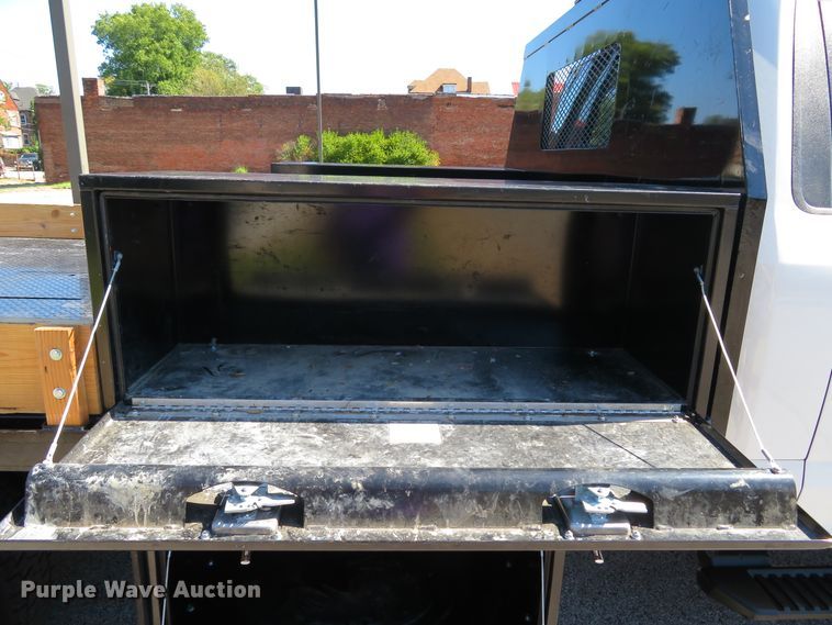 image for item DH2123 2018 Ford F450 Super Duty XL flatbed truck