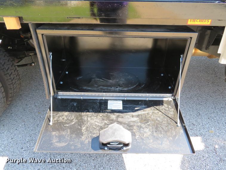 image for item DH2123 2018 Ford F450 Super Duty XL flatbed truck