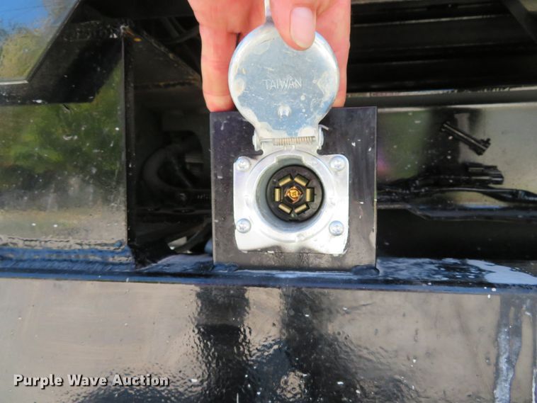 image for item DH2123 2018 Ford F450 Super Duty XL flatbed truck