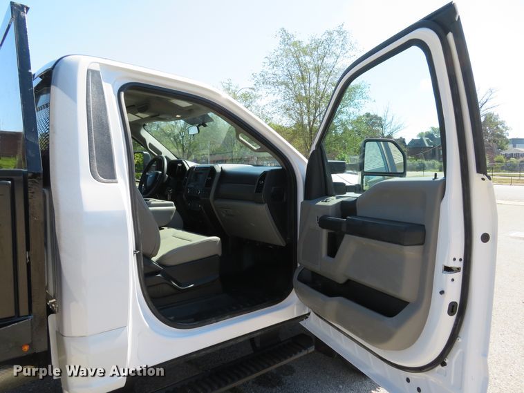 image for item DH2123 2018 Ford F450 Super Duty XL flatbed truck