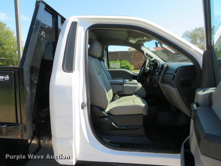 image for item DH2123 2018 Ford F450 Super Duty XL flatbed truck