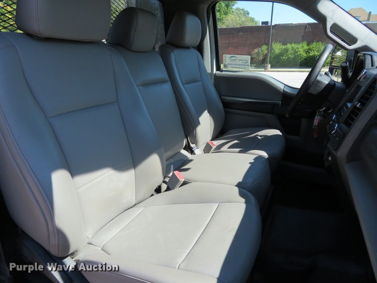 image for item DH2123 2018 Ford F450 Super Duty XL flatbed truck