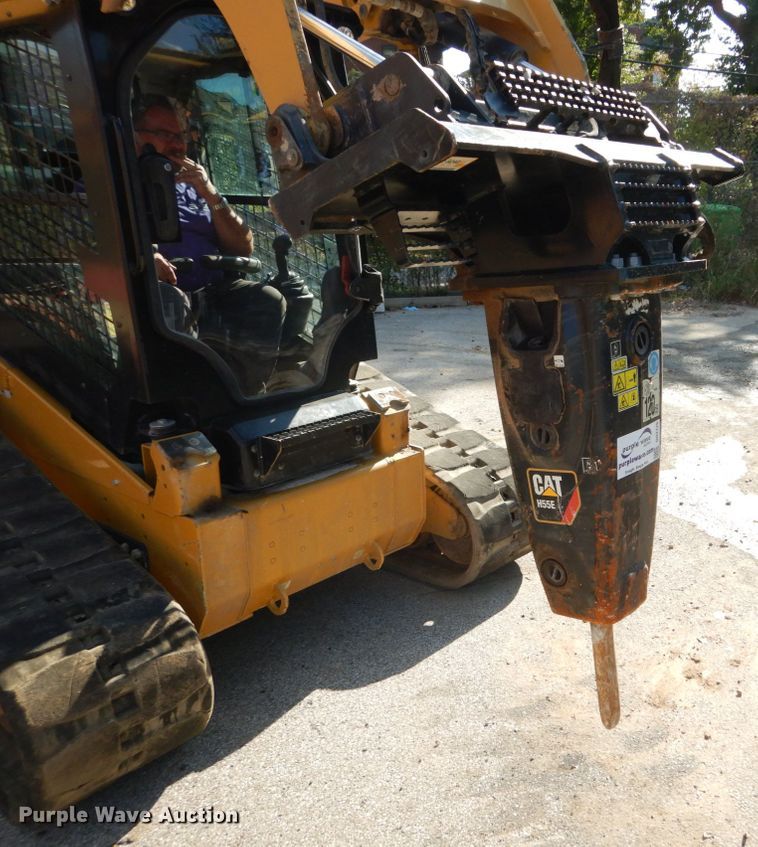 image for item DH2126 Caterpillar H55ES skid steer hammer