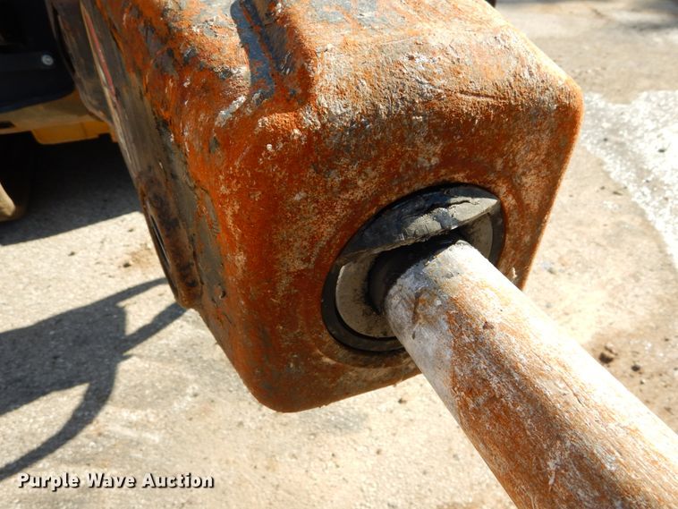 image for item DH2126 Caterpillar H55ES skid steer hammer