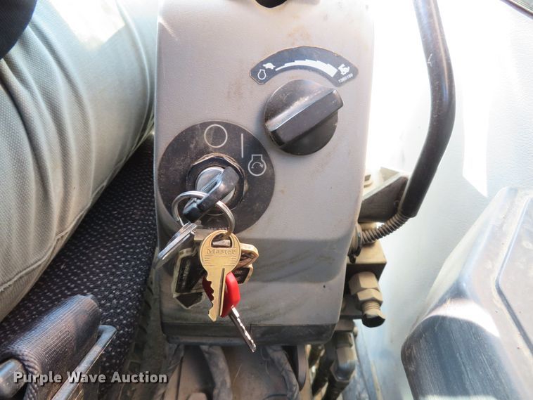 image for item DH2130 2015 Caterpillar 308E2 CR mini excavator