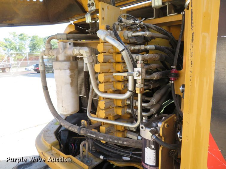image for item DH2130 2015 Caterpillar 308E2 CR mini excavator