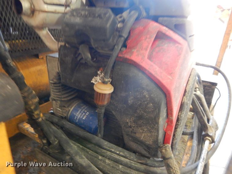 image for item DH2132 2013 Quadex SprayMaster manhole mortar lining installation trailer