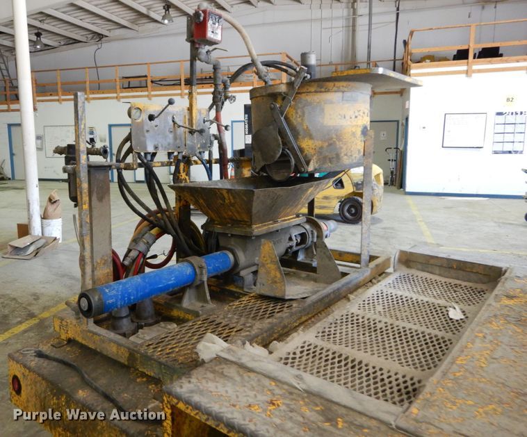 image for item DH2132 2013 Quadex SprayMaster manhole mortar lining installation trailer