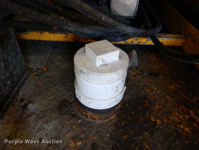 image for item DH2132 2013 Quadex SprayMaster manhole mortar lining installation trailer