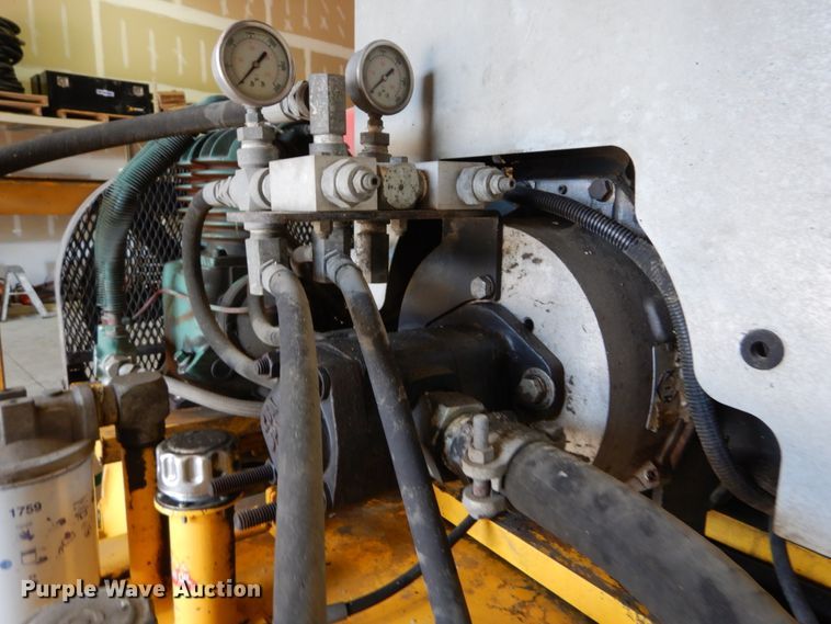 image for item DH2133 2013 Quadex SprayMaster manhole mortar lining installation trailer