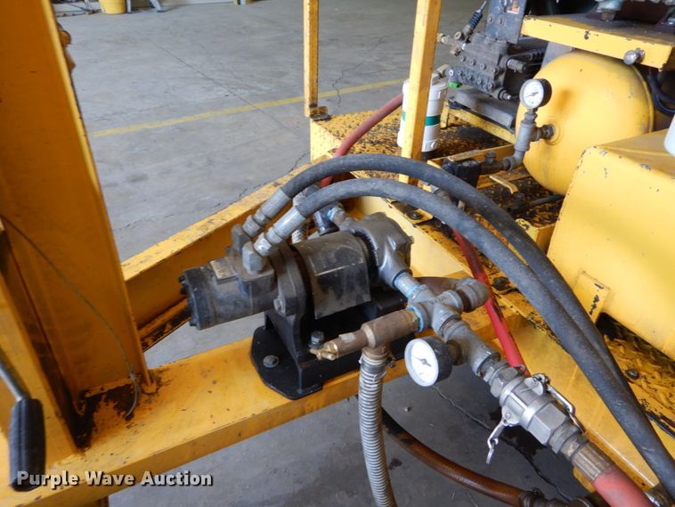 image for item DH2133 2013 Quadex SprayMaster manhole mortar lining installation trailer