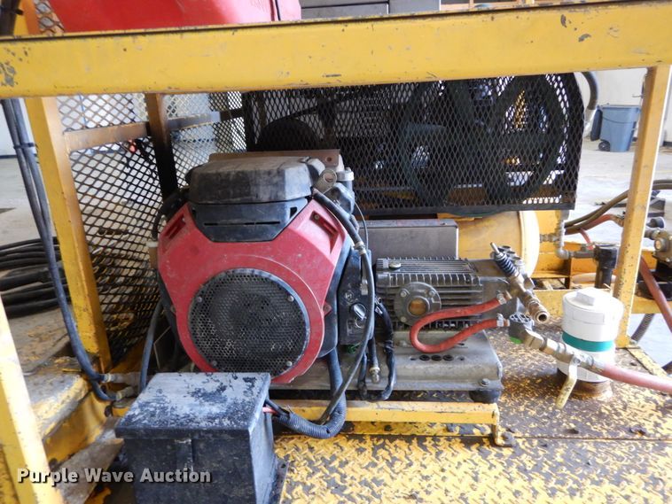 image for item DH2133 2013 Quadex SprayMaster manhole mortar lining installation trailer