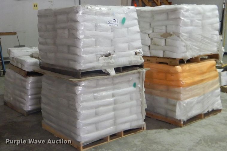 image for item DH2134 Parson MH Liner microsilica cement mortar