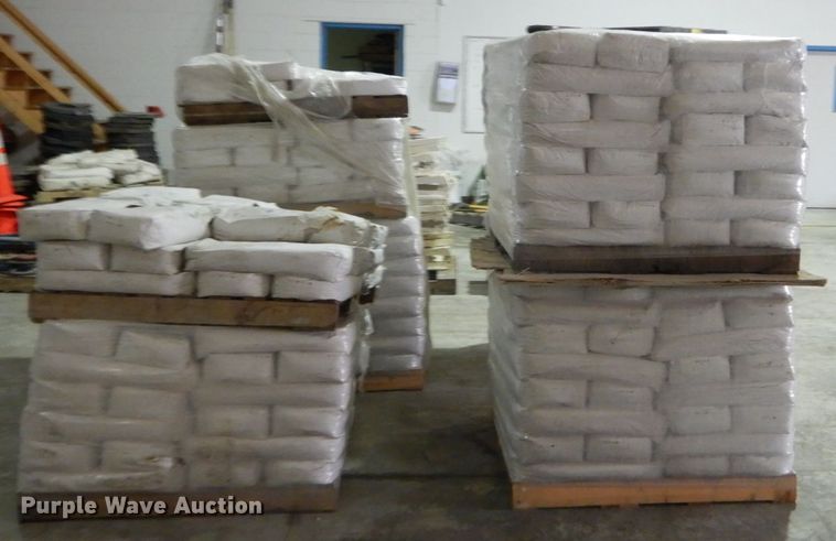 image for item DH2134 Parson MH Liner microsilica cement mortar