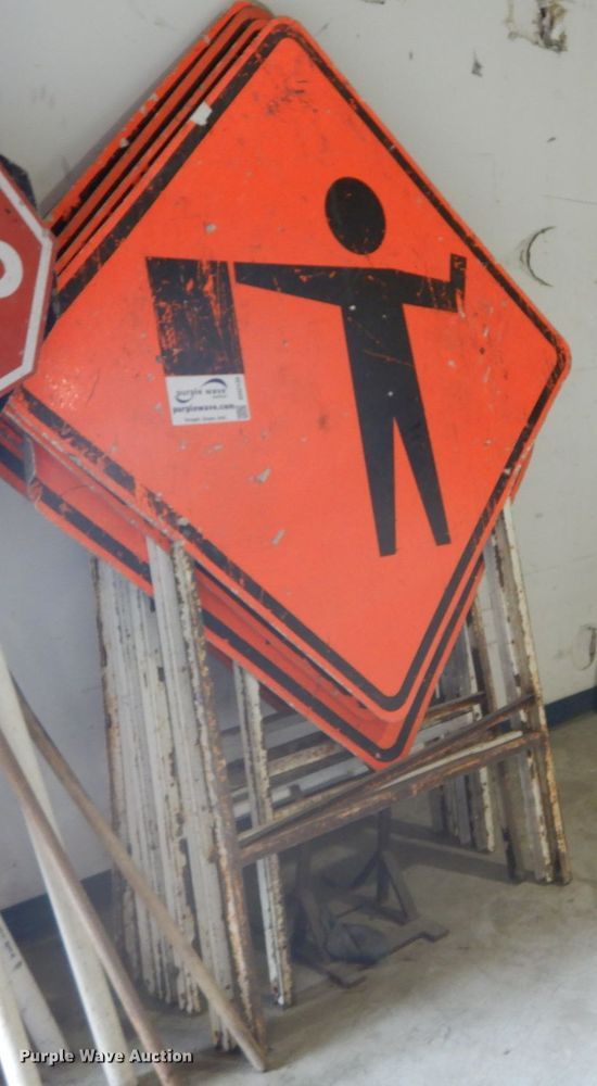 image for item DH2135 Road safety equipment