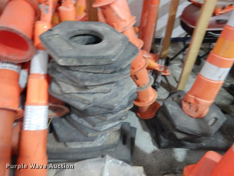 image for item DH2135 Road safety equipment