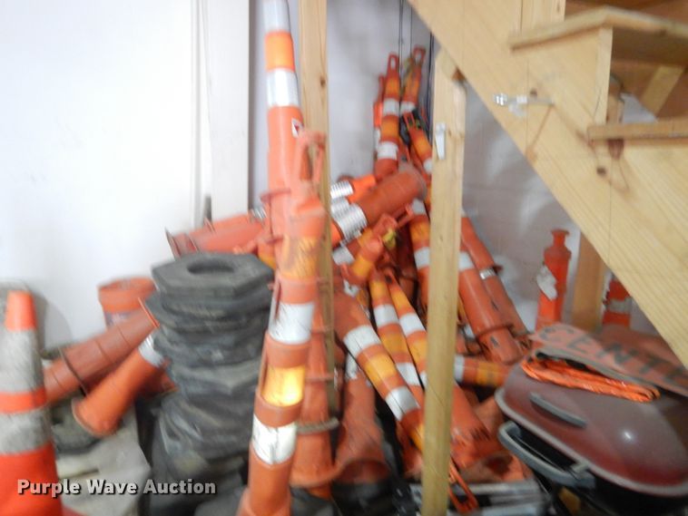 image for item DH2135 Road safety equipment