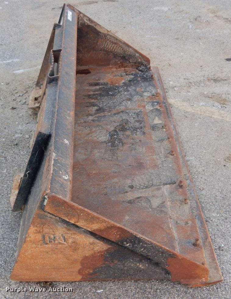 image for item GC9273 Caterpillar low profile skid steer bucket